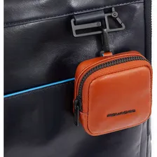Рюкзак мужской PIQUADRO BLUE SQUARE REVAMP (синий кожа) CA4818B2V/BLU
